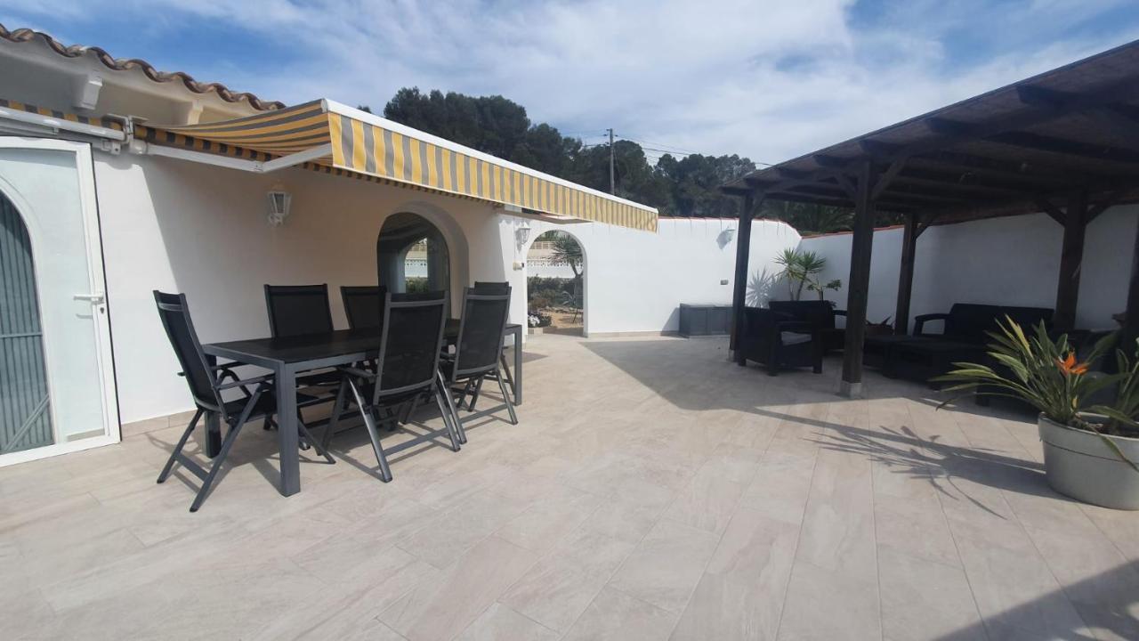 Cheerful 2-Bedroom Villa With Private Pool Calpe Exterior photo
