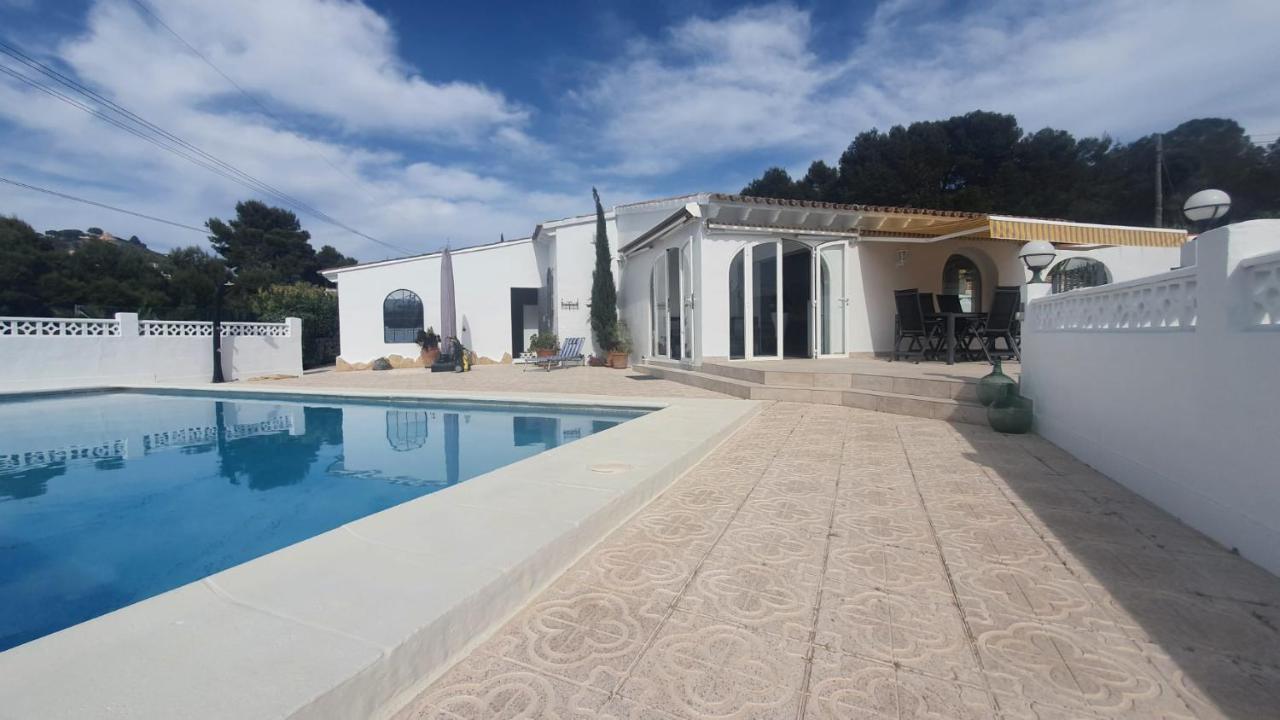 Cheerful 2-Bedroom Villa With Private Pool Calpe Exterior photo